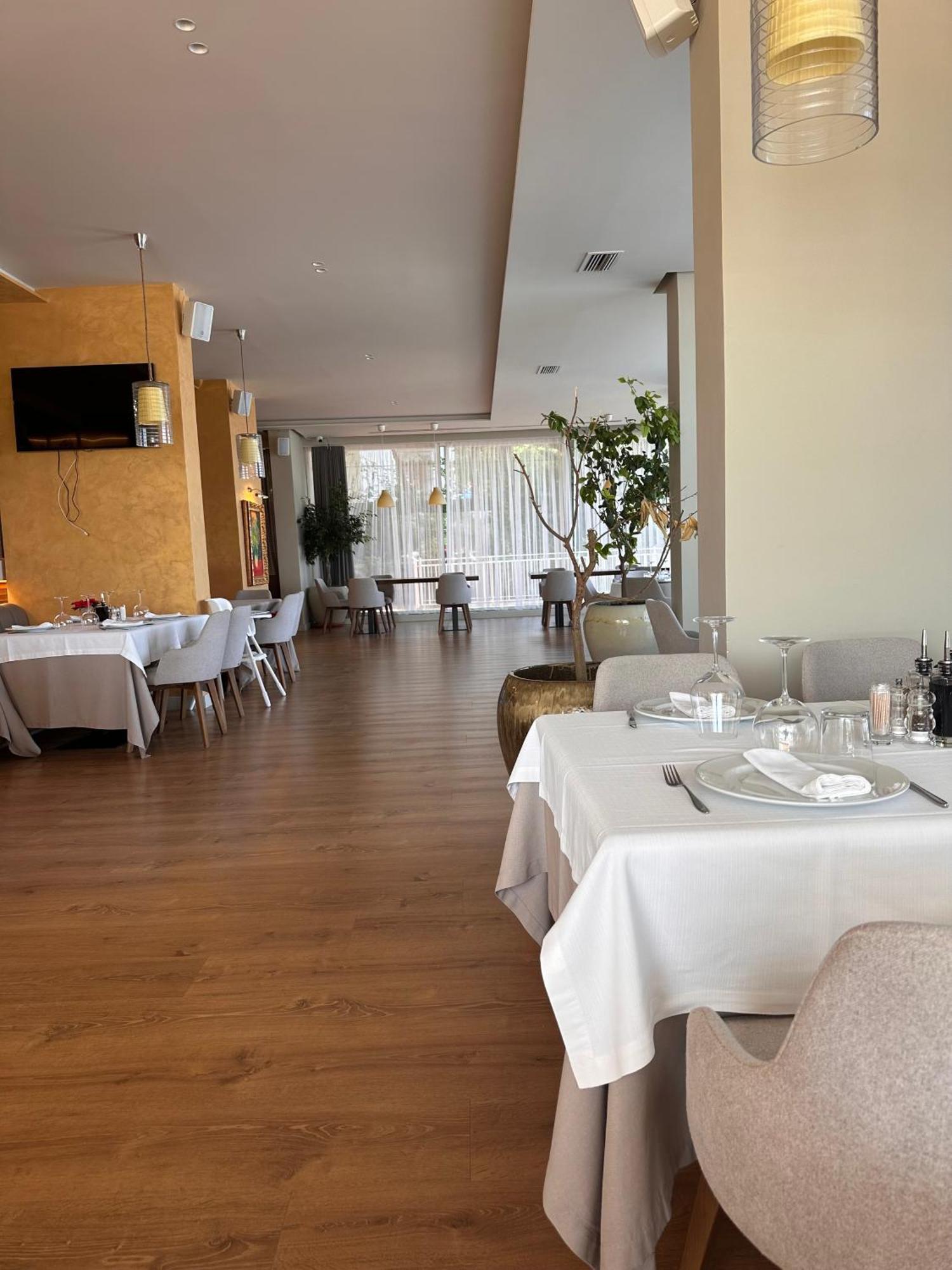 Grand Riviera Blu- Seaside Hotel Radhimë Esterno foto